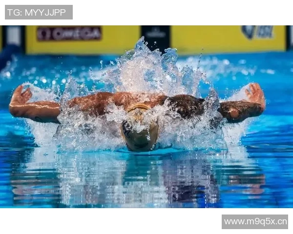 蝶泳技巧解析：从入水到出水的完美动作与呼吸技巧详细解析